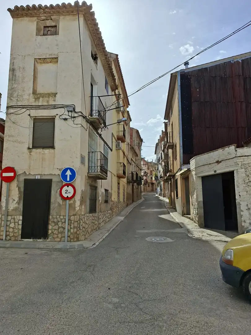 Vista exterior de Casa o xalet en venda en Fabara amb Moblat i Balcó