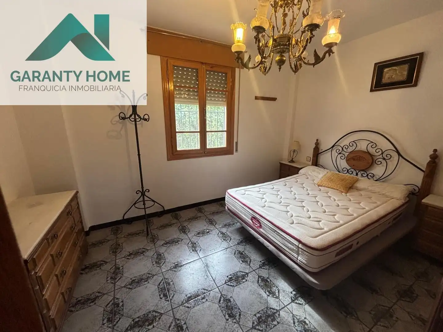 Habitación de Casa o chalet en venta en Rute con Jardín privado, Piscina y Amueblado