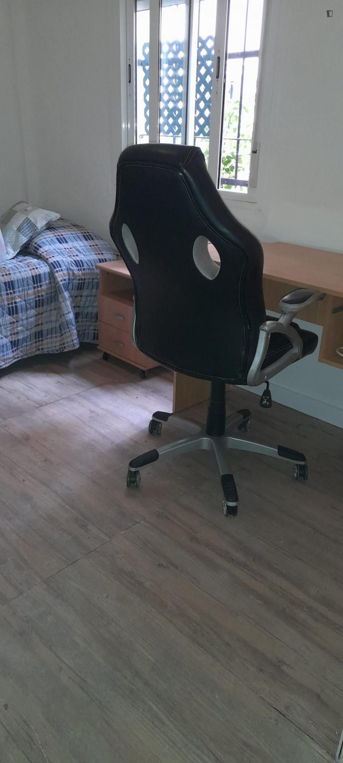 Apartament per a compartir a Tiro de Línea