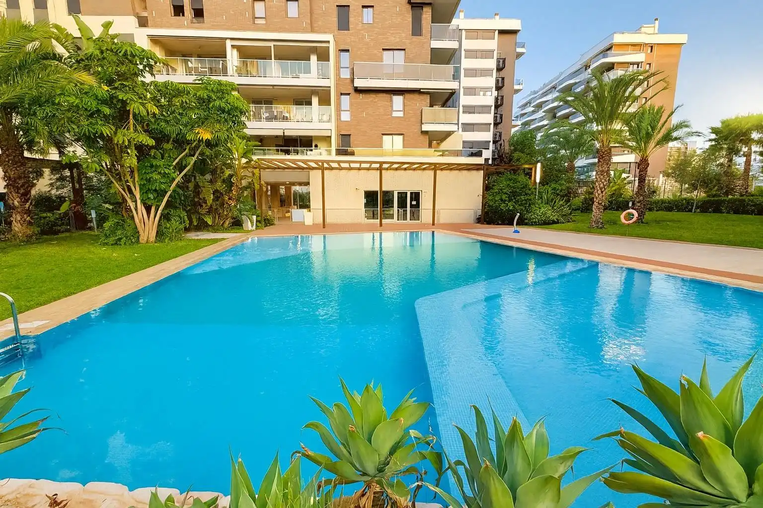 Àtic amb piscina en venda a Avenida MAESTRO JOSE GARBERI, imagen 8