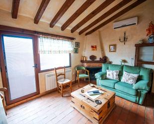 Living room of Apartment for sale in Segura de la Sierra  with Air Conditioner and Terrace