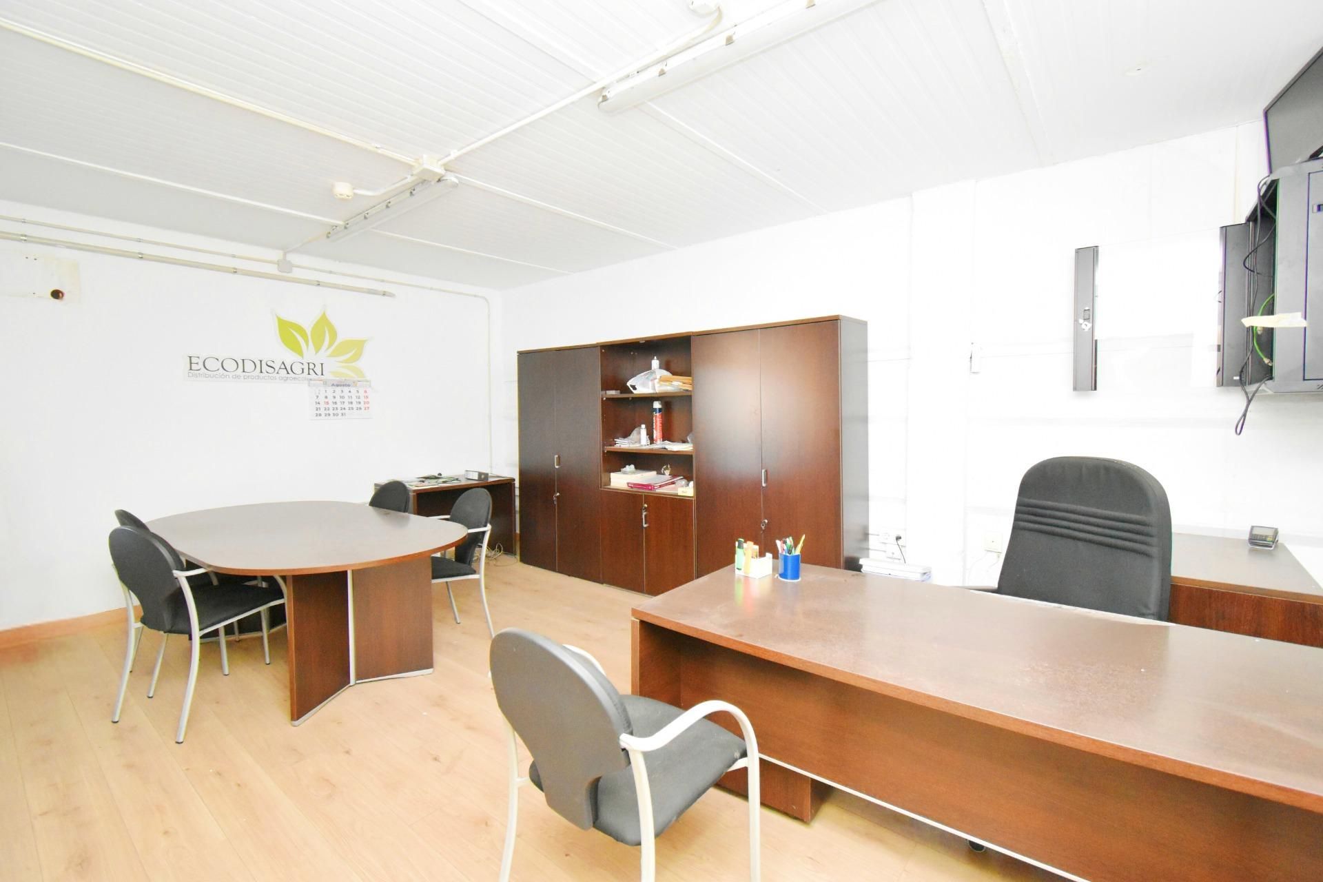Industrial buildings for sale in La Redonda 