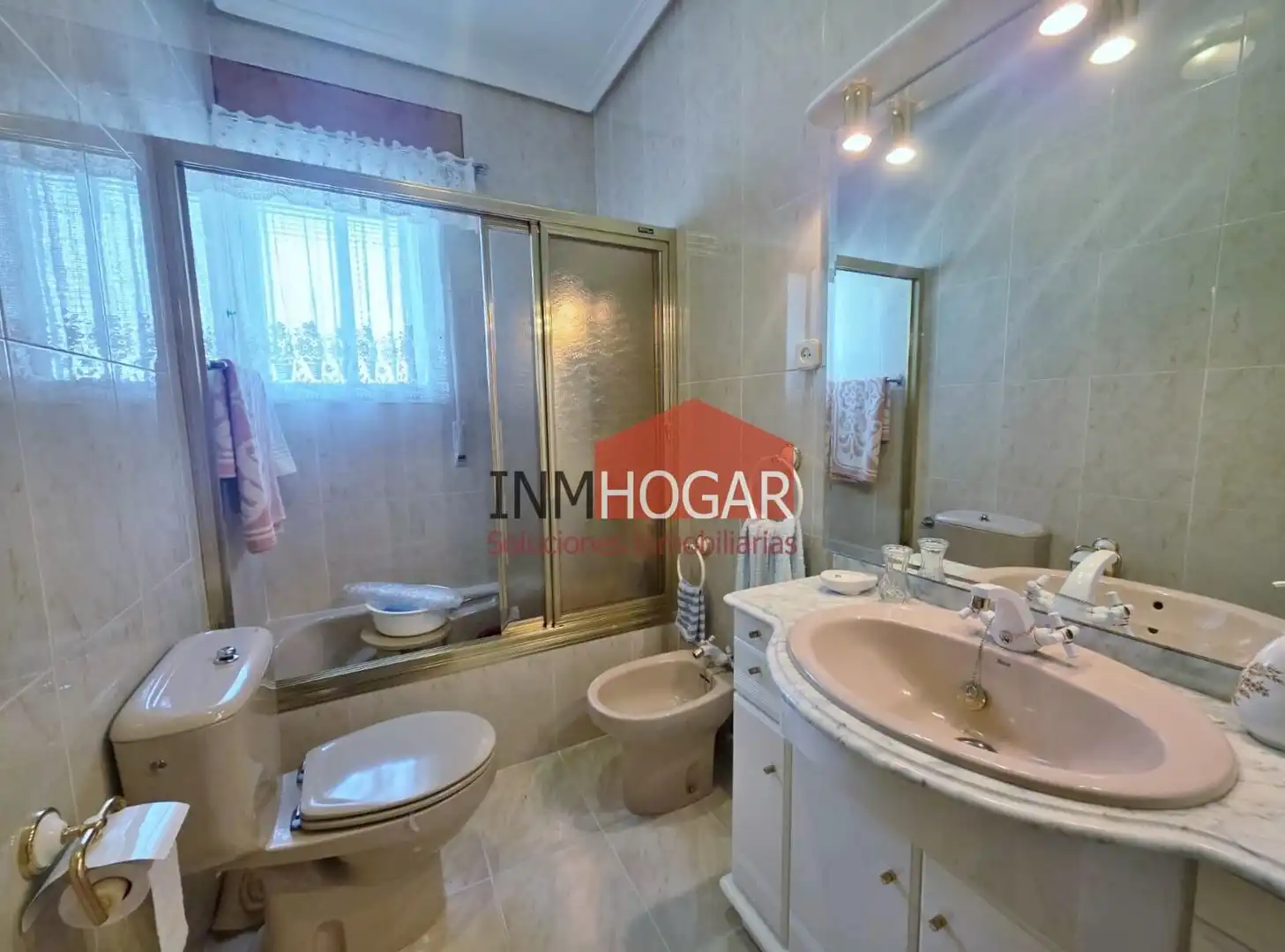 Bany de Casa o xalet en venda en Herradón de Pinares, Ávila