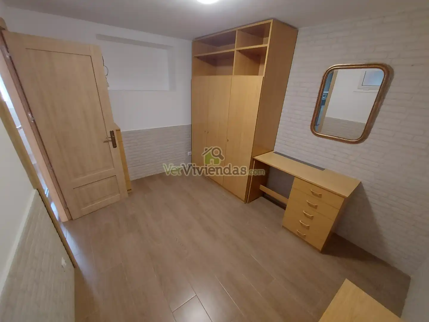 Habitación de Planta baja en venta en Castellar del Vallès con Terraza, Horno y Internet