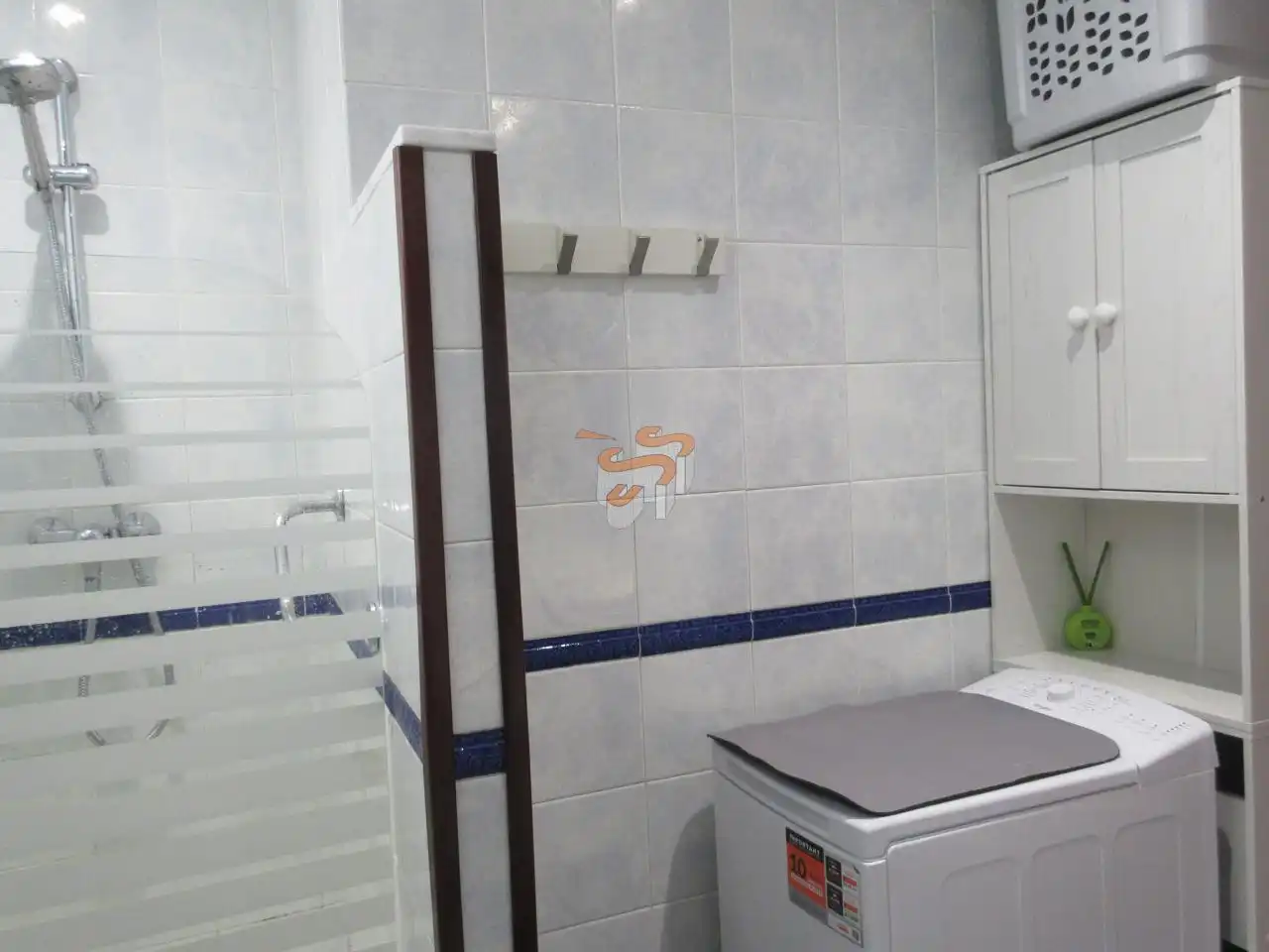 Bany de Pis de lloguer en Ferrol amb Calefacció i Moblat