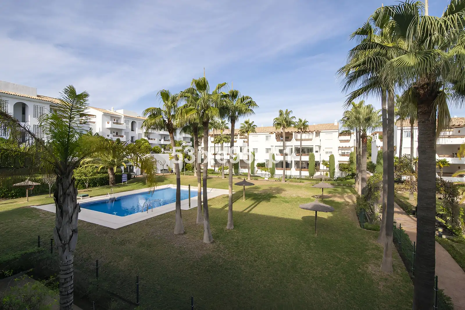 Apartament amb piscina en venda a Selwo, imagen 30