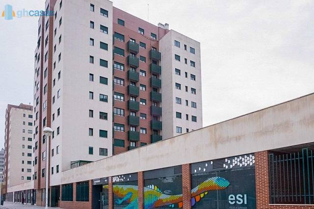 Local comercial en Venta en Palomeras Bajas