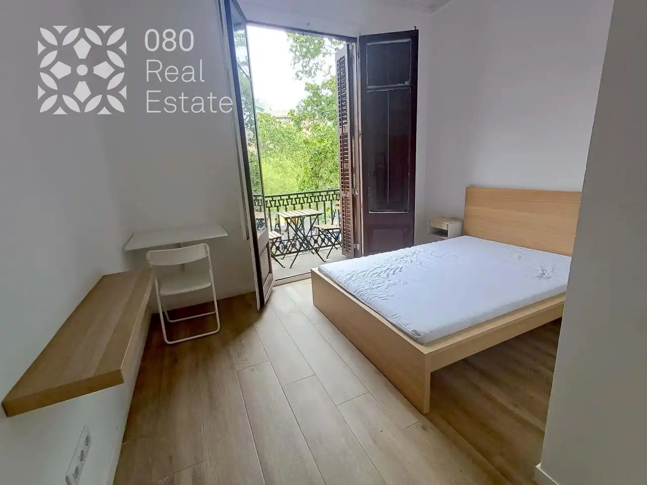 Habitación de Piso de alquiler en Barcelona con Parquet, Amueblado y Balcón