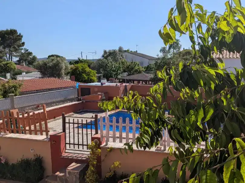 Piscina de Pis en venda en Pontons amb Piscina i Balcó