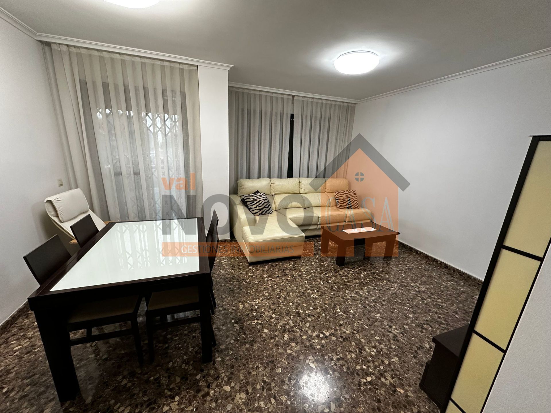 Exterior view of Flat to rent in Silla