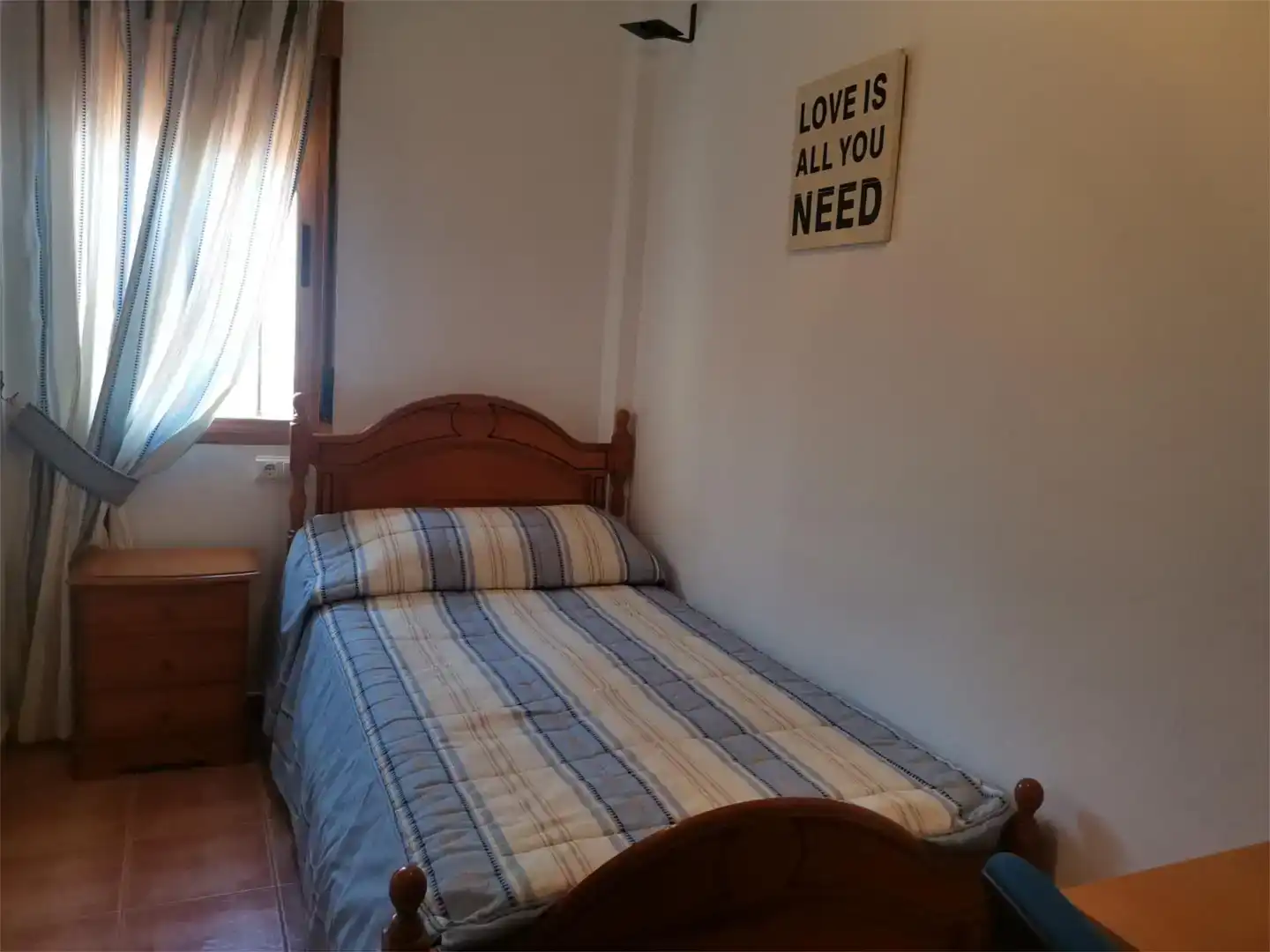 Habitación de Casa adosada en venta en Antequera