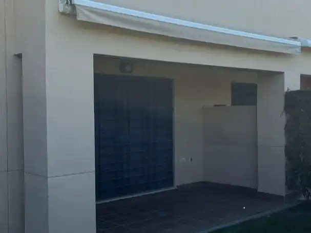 Vista exterior de Planta baixa en venda en Chipiona amb Aire condicionat