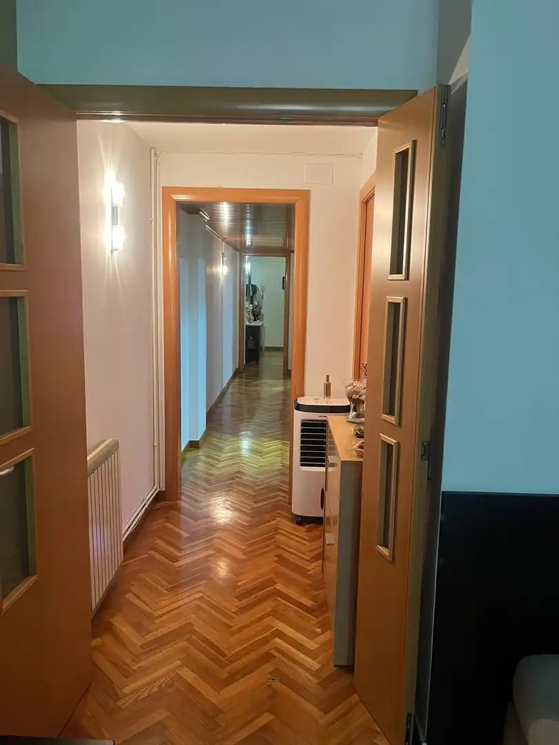 Wohnung zum Verkauf in Barcelona mit Klimaanlage und Heizung