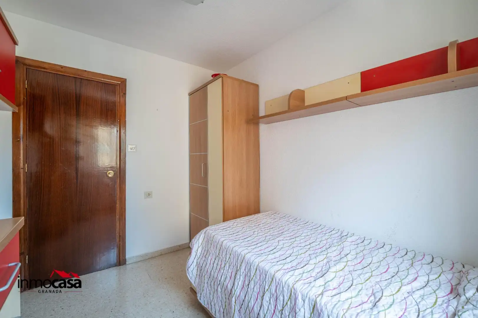 Habitación de Piso en venta en Granada con Aire acondicionado, Terraza y Balcón