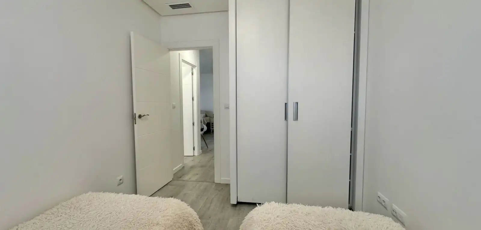 Apartment with pool for sale in Green Hills - Villamartín, imagen 16