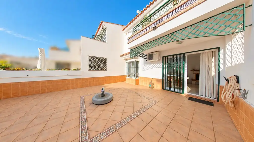 Terraza de Casa adosada en venta en Vélez-Málaga con Amueblado