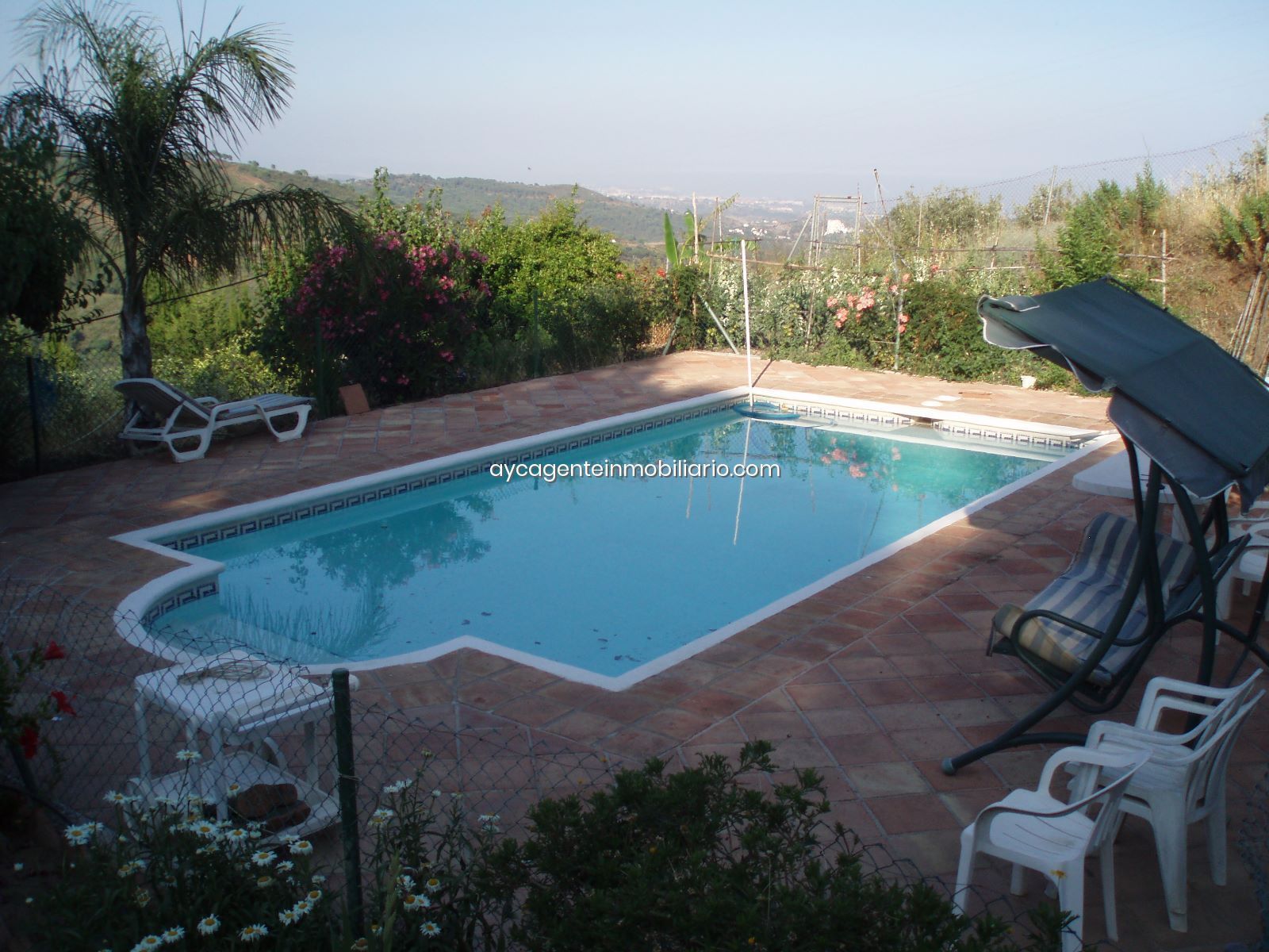 Piscina de Finca rústica en venda en Estepona amb Aire condicionat i Piscina