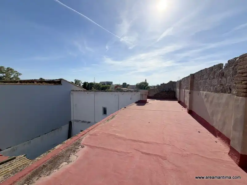 Vista exterior de Casa adosada en venta en Valencia con Trastero y Alarma