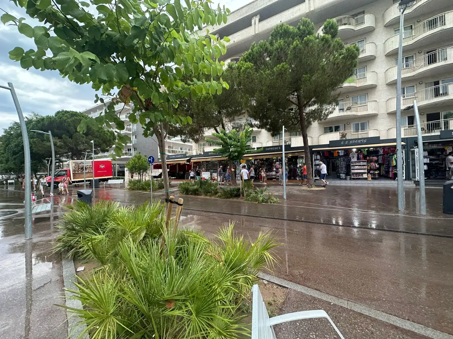 Vista exterior de Local de alquiler en Salou con Terraza