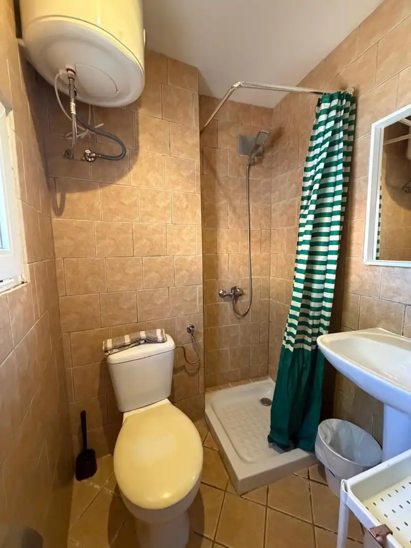 Baño de Piso para compartir en San Cristóbal de la Laguna con Amueblado