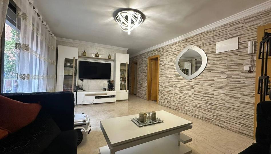 Foto 1 de Piso en venta en Ca n'Anglada, Barcelona