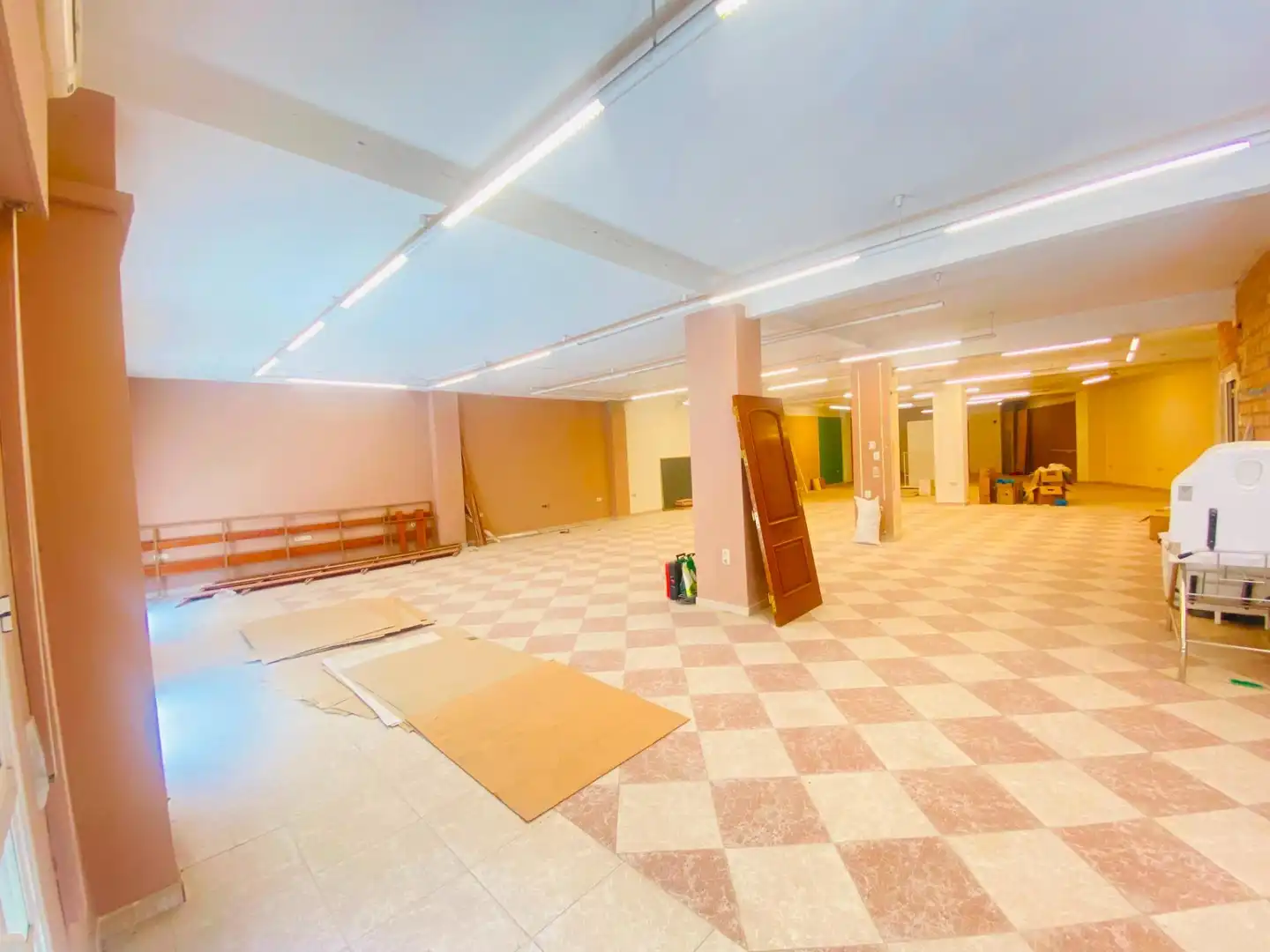 Commercial properties for rent in Antequera