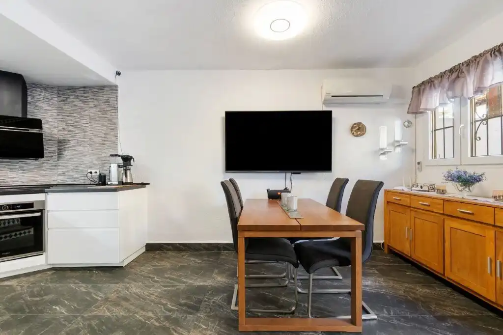 Esszimmer von Country house zum Verkauf in Torrevieja mit Klimaanlage, Privatgarten und Möbliert