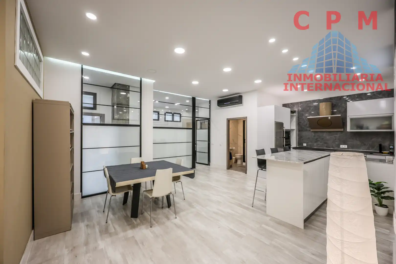 Kitchen of Flat for rent in Madrid  with Air Conditioner, Heating and Parquet flooring