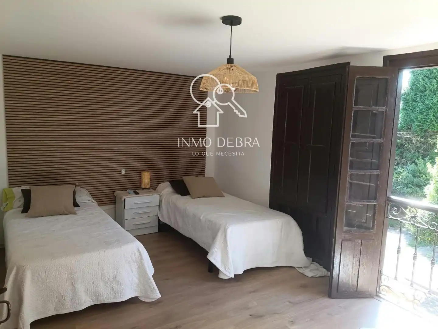 Habitación de Casa adosada en venta en Muros de Nalón