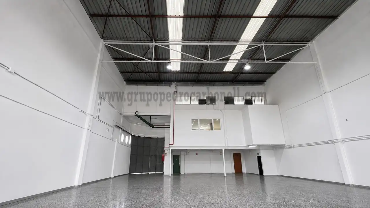 Nau industrial en venda a Elche ciudad