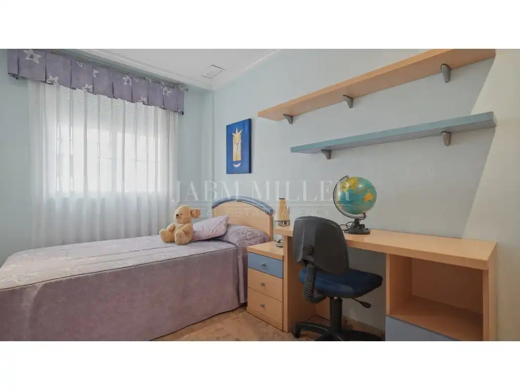 Habitación de Casa o chalet en venta en Elche / Elx con Aire acondicionado, Calefacción y Jardín privado