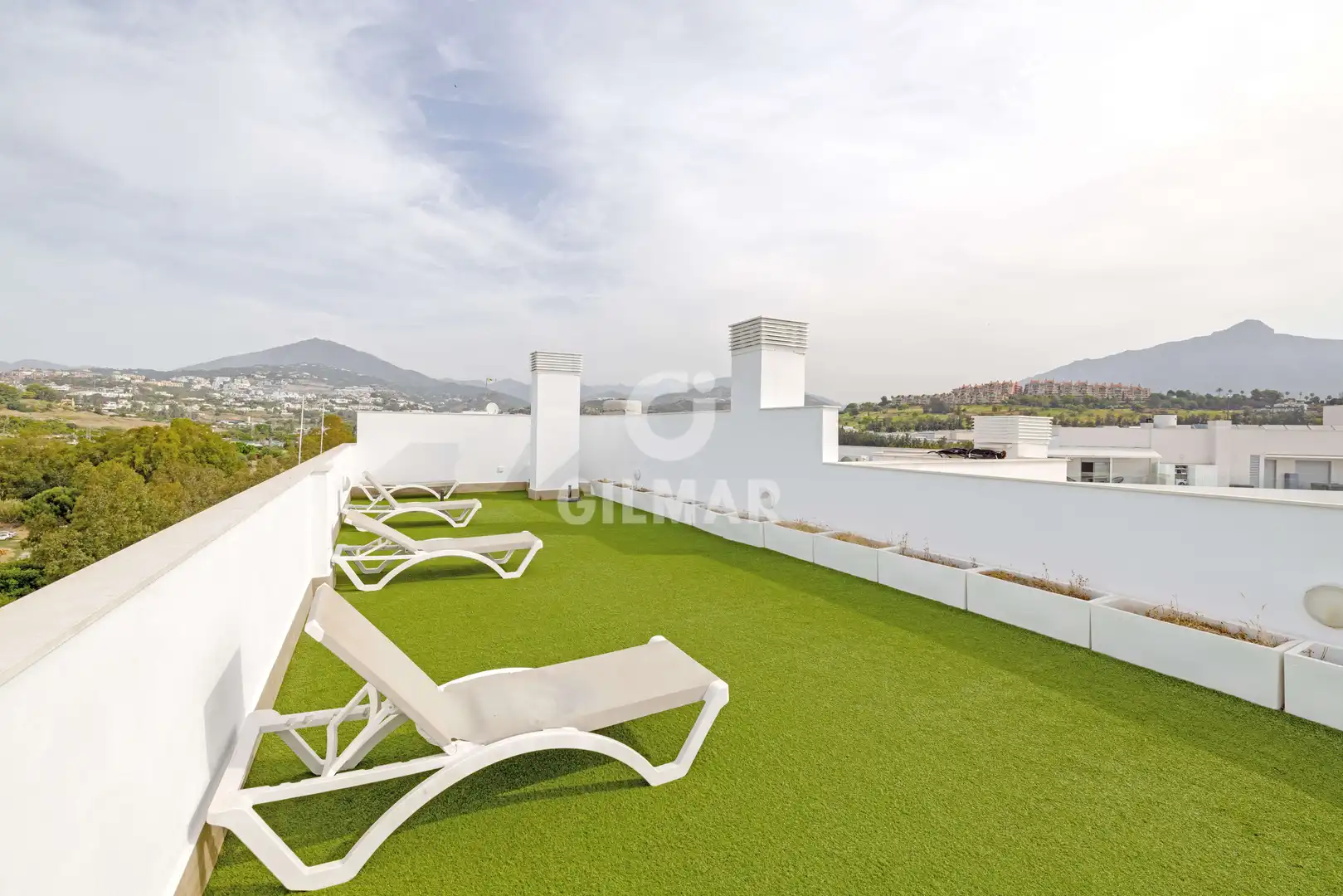 Terraza de Piso en venta en Marbella con Calefacción, Trastero y Piscina