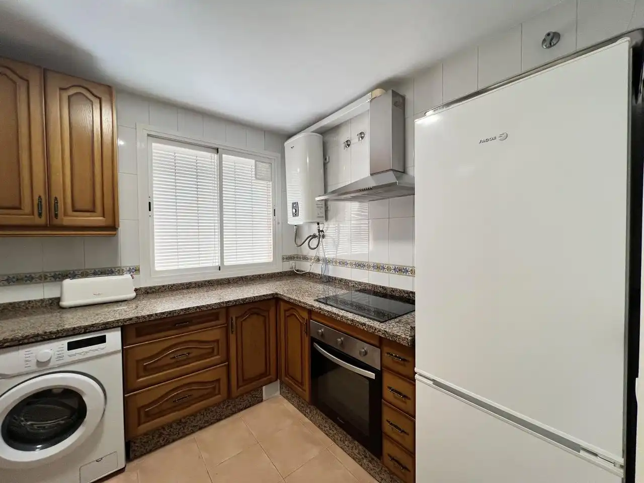 Cocina de Piso de alquiler en Málaga con Aire acondicionado y Amueblado