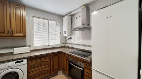 Foto 2 de Piso de alquiler en Martínez Maldonado, 30, Los Castillejos - La Trinidad, Málaga Capital