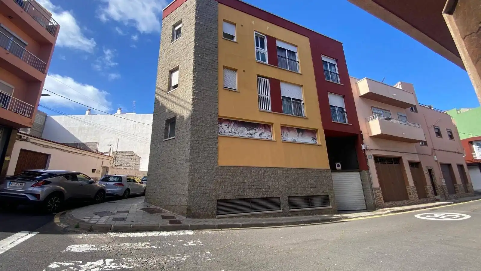 Vista exterior de Garaje en venta en Madrid