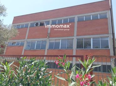Nave industrial con ascensore in vendita a galileo