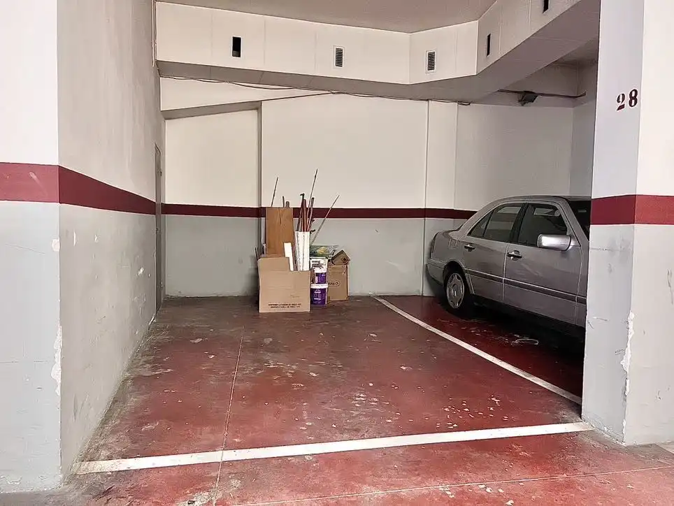 Parking de Piso de alquiler en Terrassa con Aire acondicionado, Calefacción y Terraza