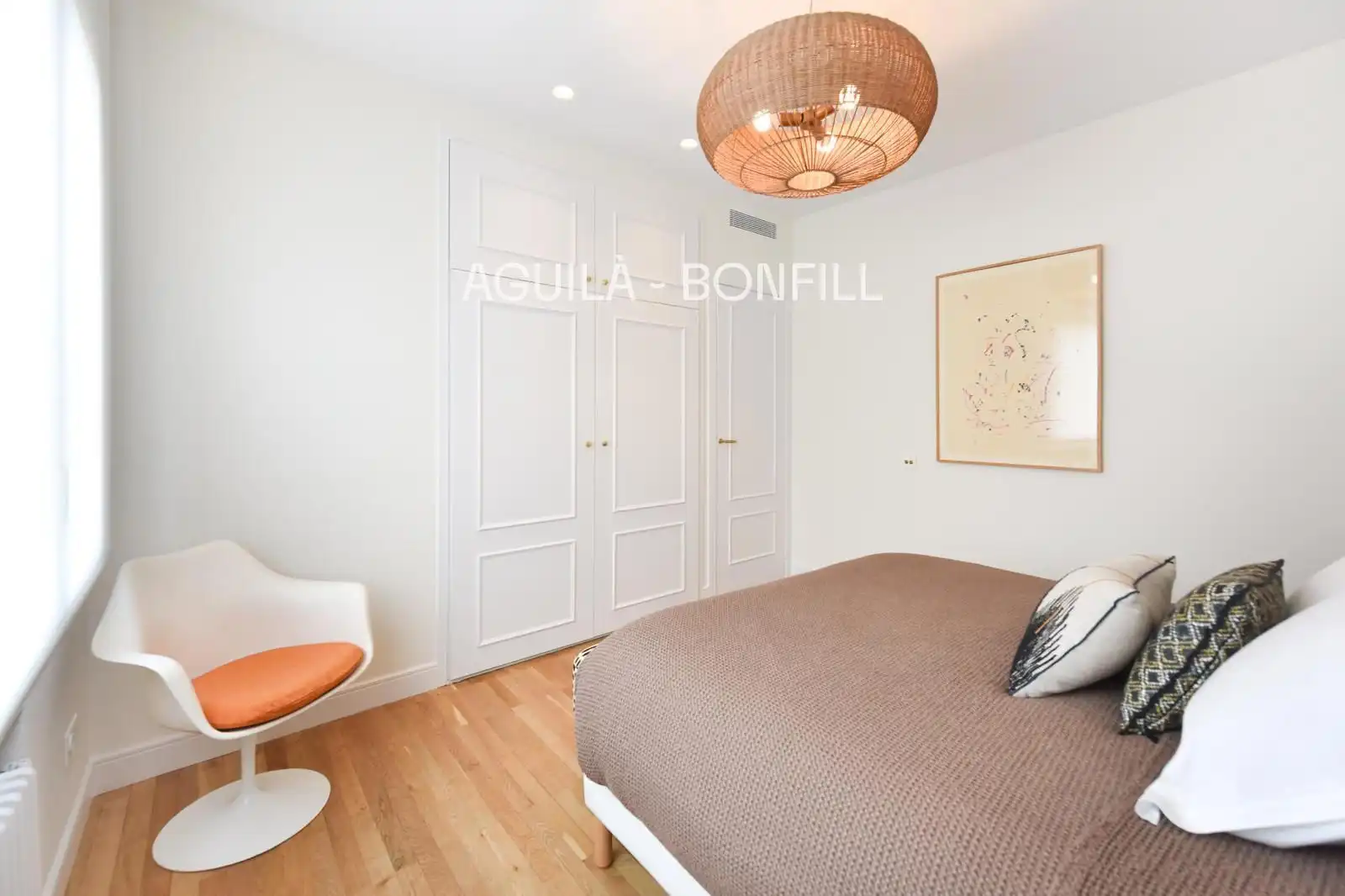 Bedroom of Flat for sale in Barcelona  with Air Conditioner, Heating and Parquet flooring