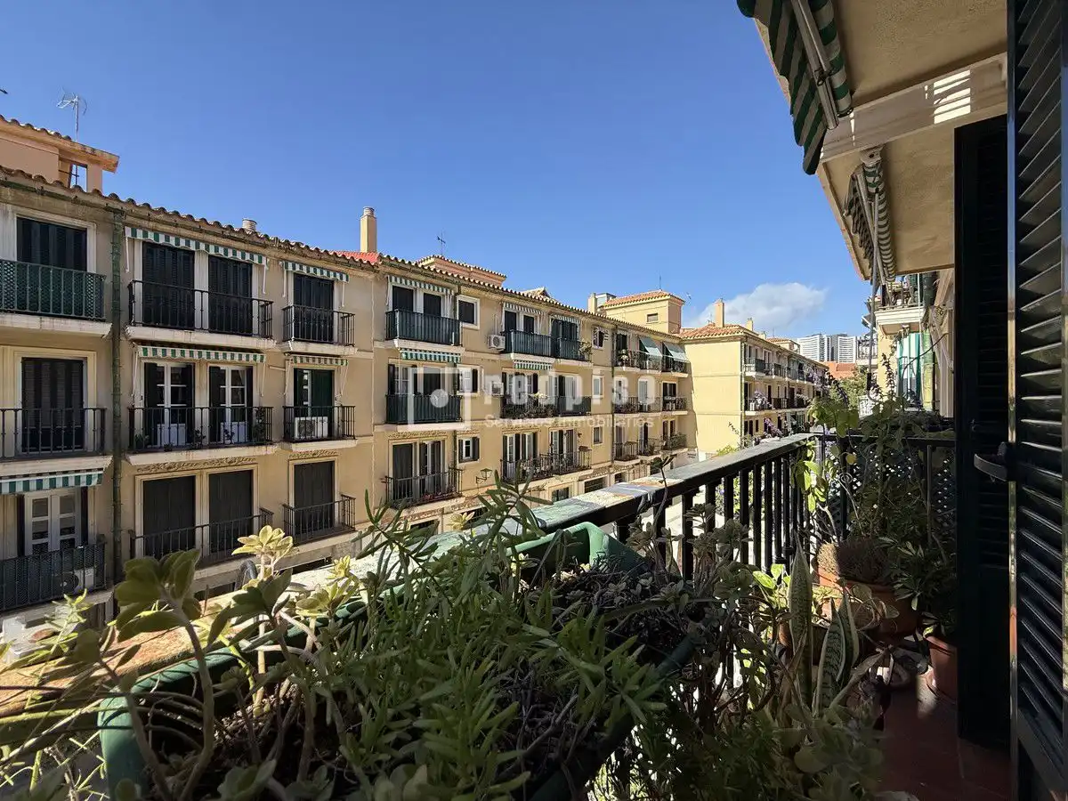 Vista exterior de Pis en venda en Málaga amb Aire condicionat, Calefacció i Jardí privat