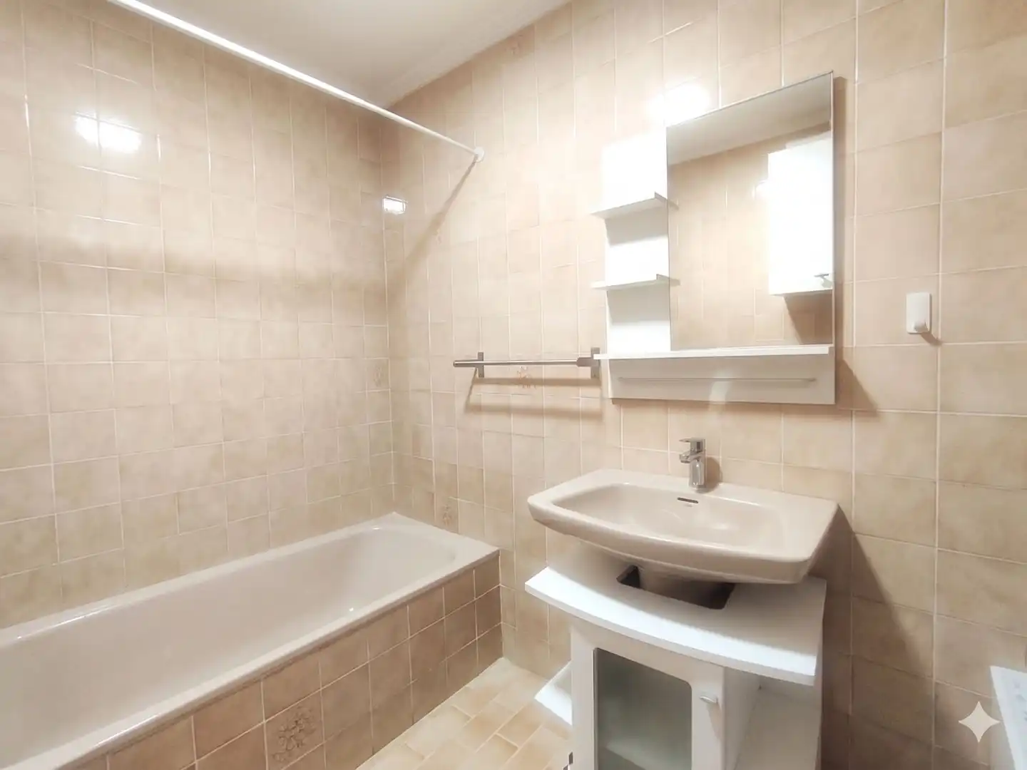 Baño de Piso en venta en Llanera con Calefacción y Piscina