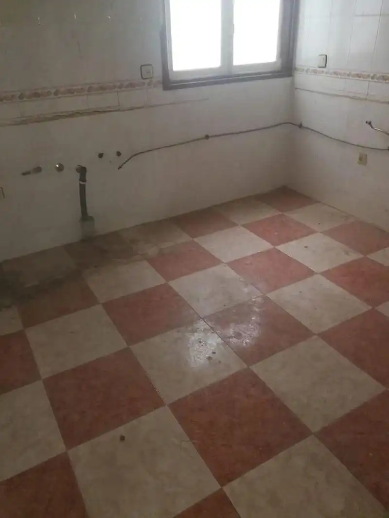 Wohnung zum Verkauf in Cañamero mit Privatgarten