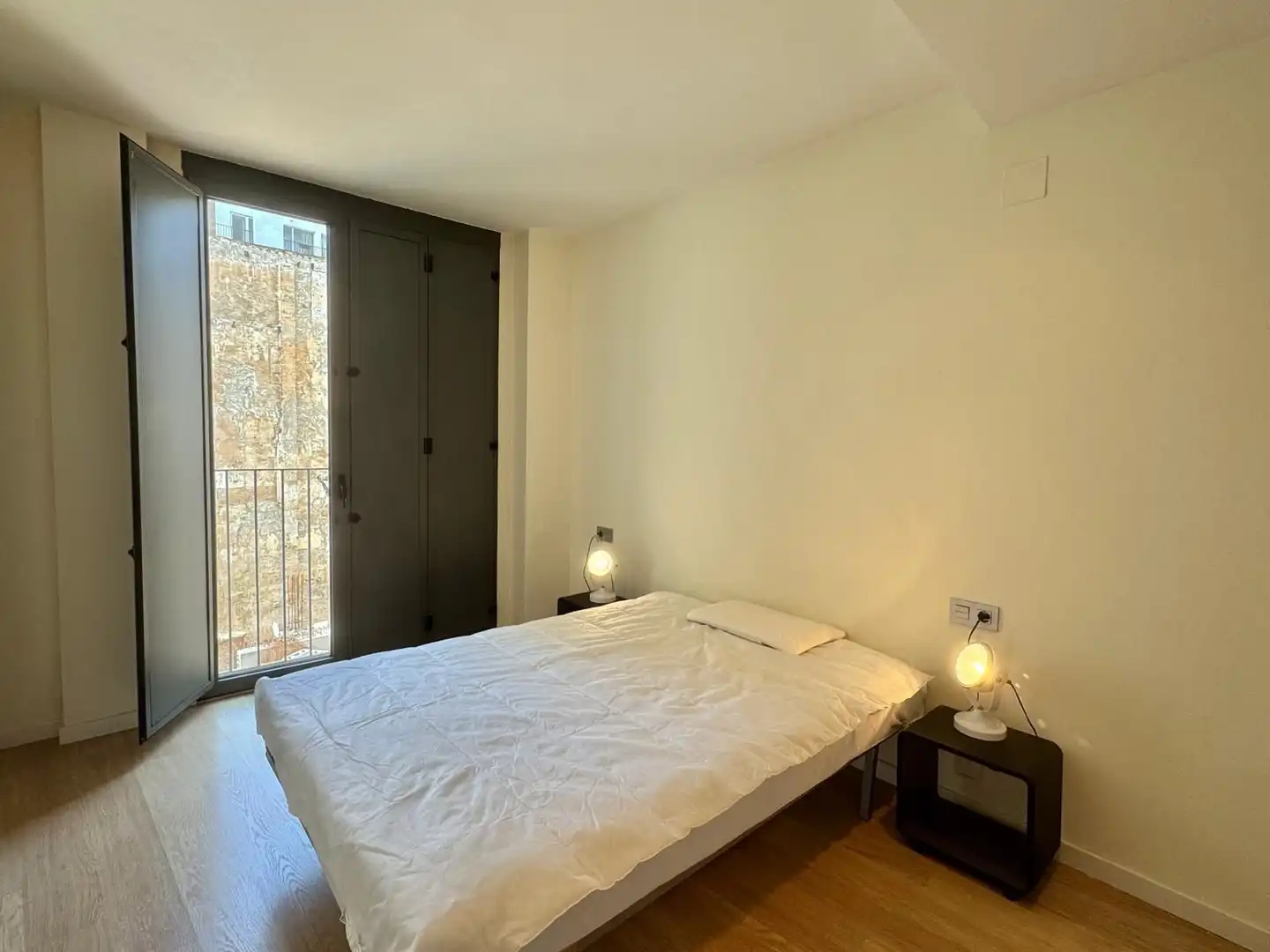 Habitación de Piso de alquiler en Valencia con Aire acondicionado, Calefacción y Amueblado
