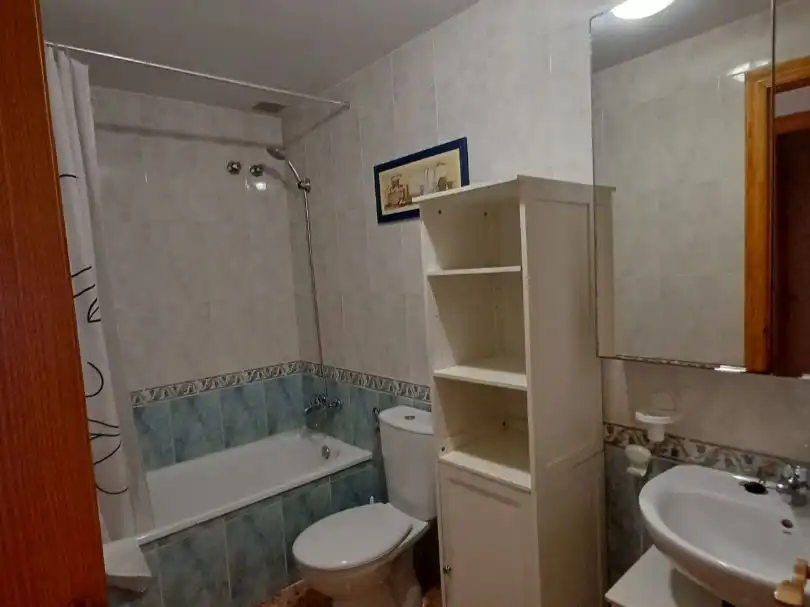Reihenhaus mit Pool zur Miete in Avda.Escandinavia 72, imagen 17