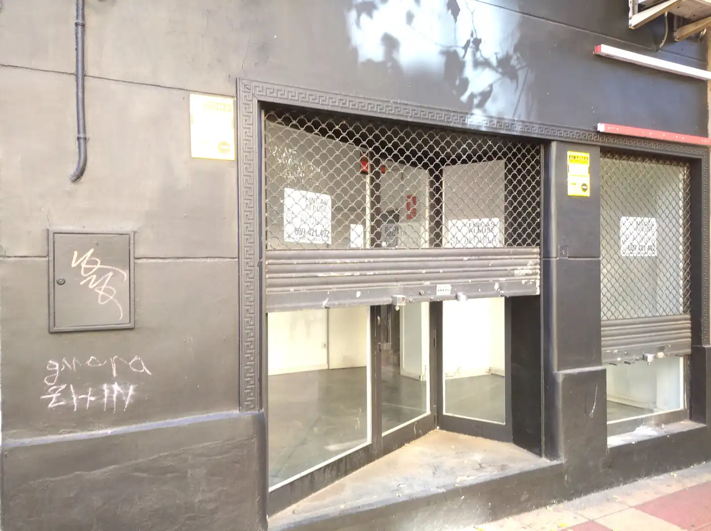 Vista exterior de Local de alquiler en Zaragoza con Aire acondicionado