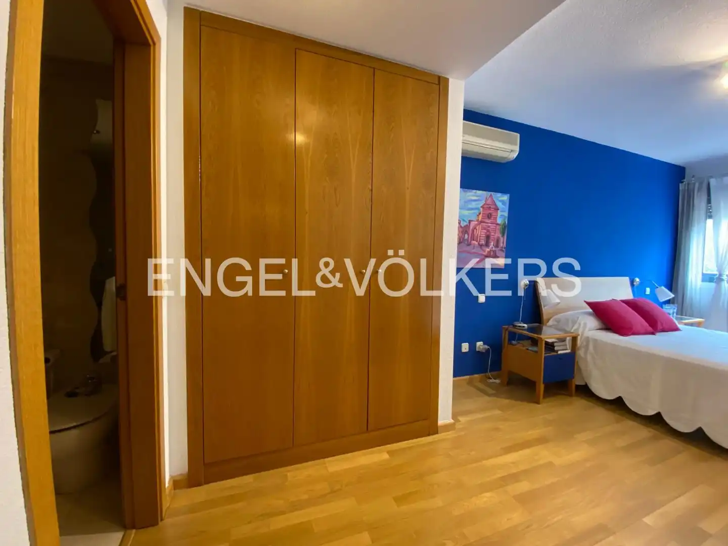 Schlafzimmer von Wohnung zur Miete in Pozuelo de Alarcón mit Klimaanlage, Heizung und Privatgarten