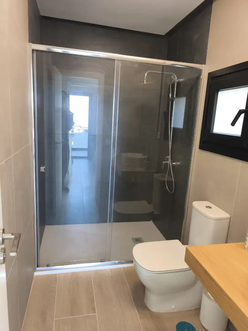 Baño de Apartamento de alquiler en Santa María de Guía de Gran Canaria con Terraza, Amueblado y Horno