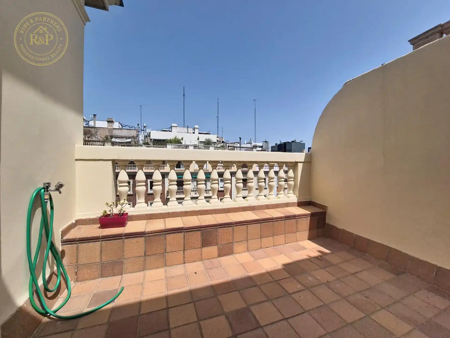 Terraza de Piso en venta en Barcelona con Aire acondicionado