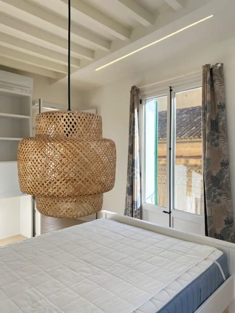 Schlafzimmer von Wohnungen zur Miete in  Palma de Mallorca mit Terrasse und Balkon