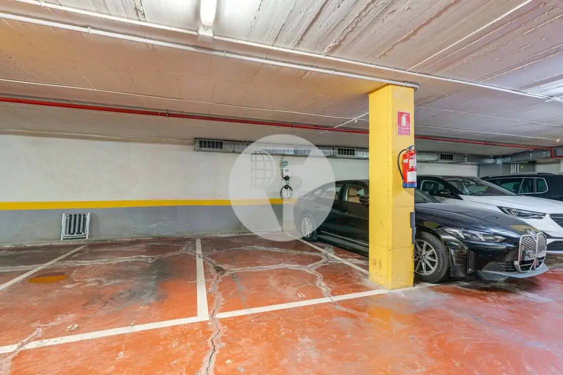Aparcament de Planta baixa en venda en Barcelona amb Traster