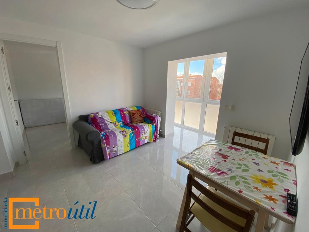 Living room of Flat to rent in Salamanca Capital  with Heating and Furnished